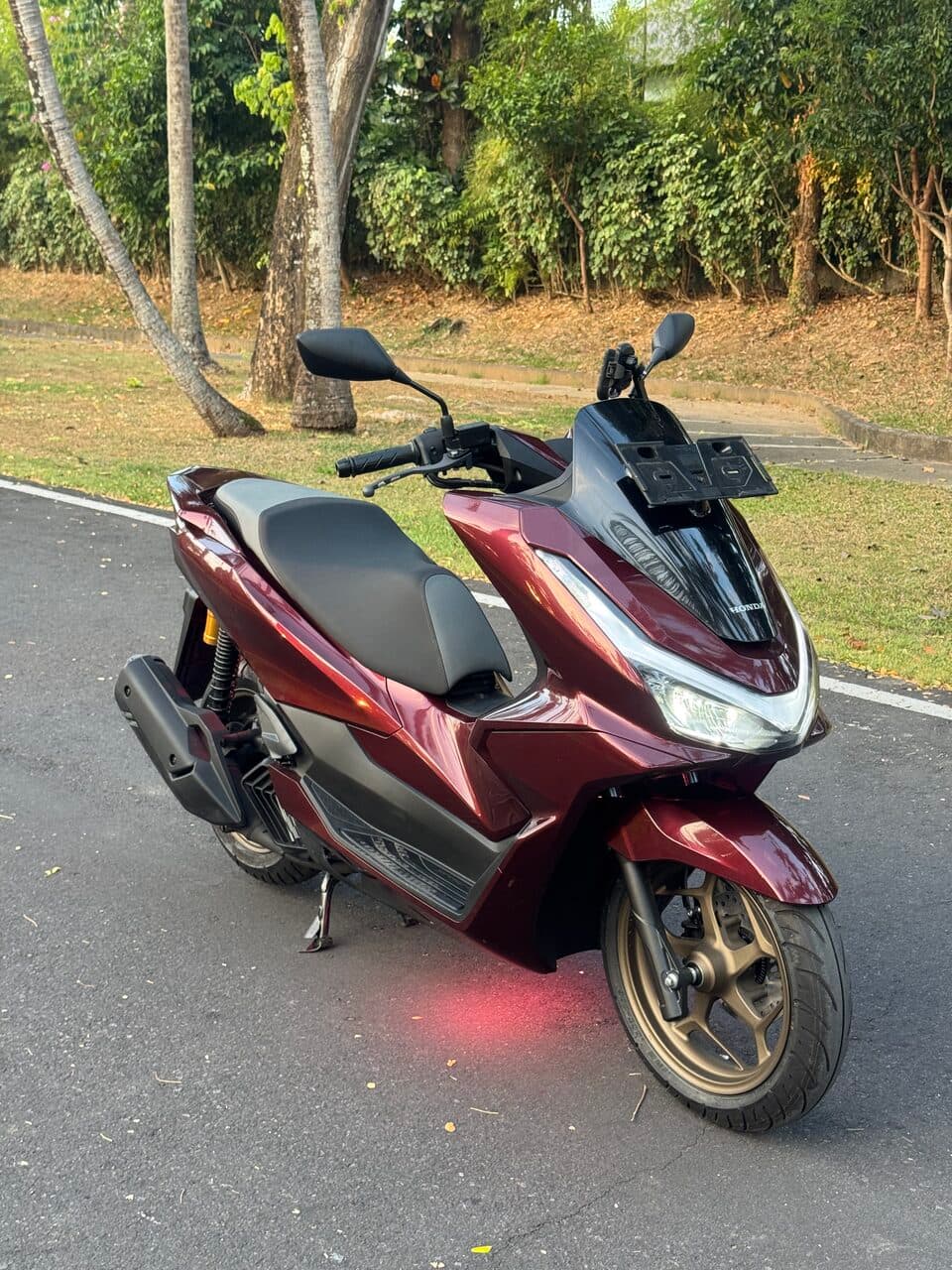 Honda PCX RoadSync - bike rental Bali